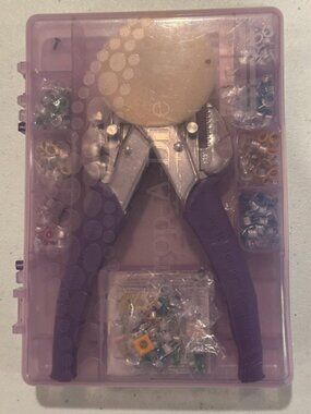 We R Memory Keepers Crop-A-Dile Punch & Eyelet Storage Case